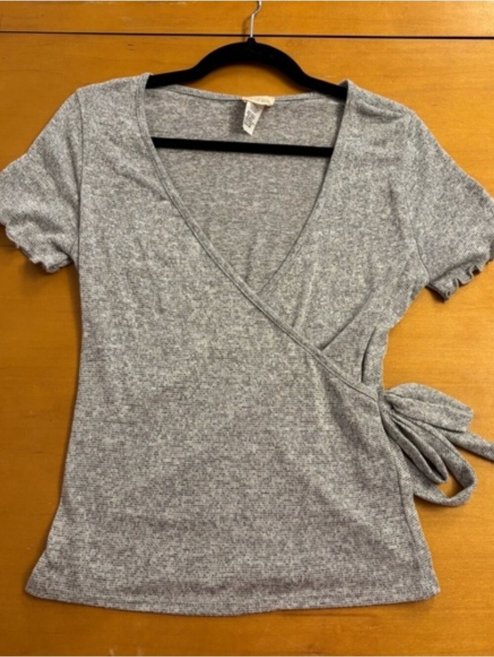 Caution To The Wind Heather Gray Wrap Short Sleeve Top Size Medium